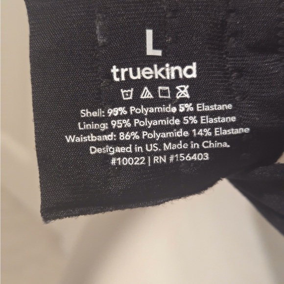 NWT- Truekind Wireless padded Black Seamless Bra - Picture 4 of 5